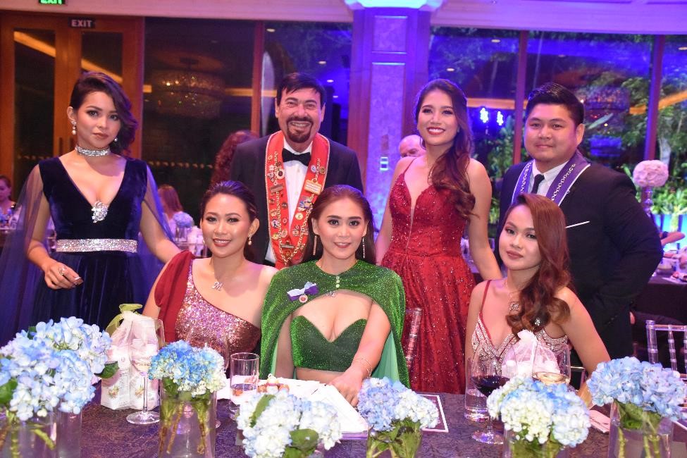 Cebu's 26th Christmas Ball and Grand Diner Amical "RED CHRISTMAS"